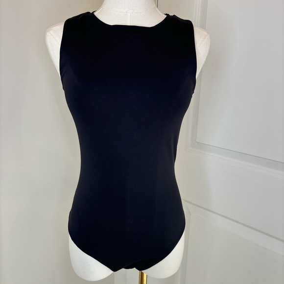 Babaton Bodysuit - Picture 2 of 3